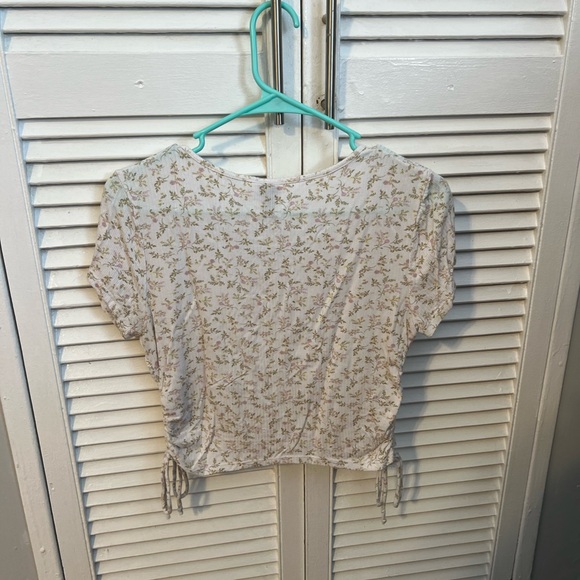 Floral Print White Crop Top Wild Fable Size Large - Picture 2 of 4